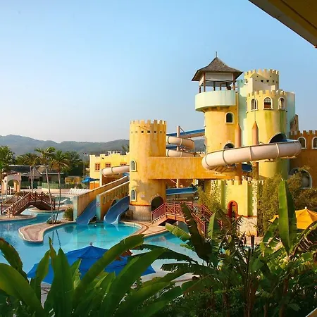 Sunscape Splash Montego Bay Resort And Spa-3